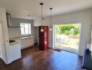 Kitchen / Diner- click for photo gallery